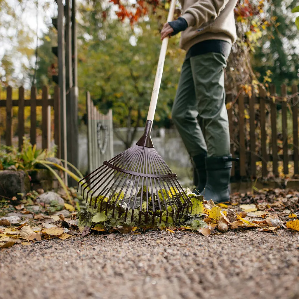 Граблі віялові для листя з дерев'яною ручкою Fiskars Classic (1001586) - фото 3