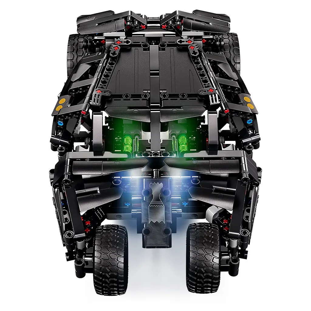 Конструктор LEGO Technic Batmobile™ Tumbler 719 ел. (42239) - фото 8