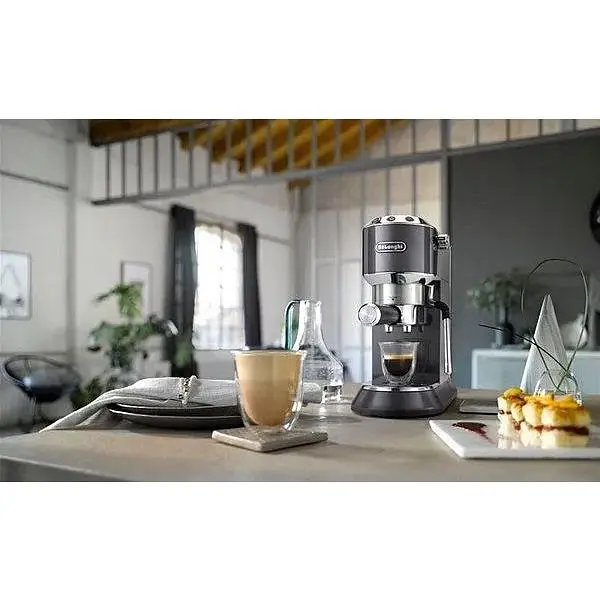 Рожковая кофеварка эспрессо Delonghi Dedica Arte EC 885.GY - фото 5