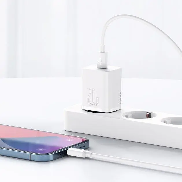 Сетевое зарядное устройство Baseus Super Si 1Type-C + Cable Type-C to Lightning 20W TZCCSUP-B02 White - фото 3