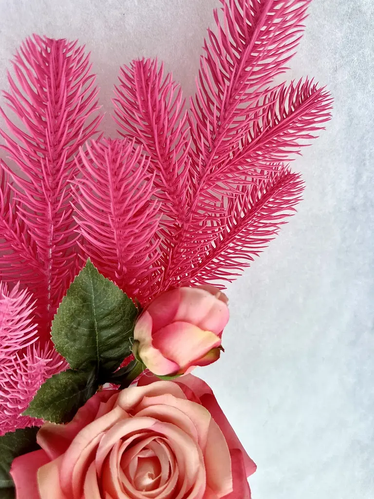 Гілка хвойна лита Hvoya Blush Pink рожева 33 см 250 шт. - фото 3