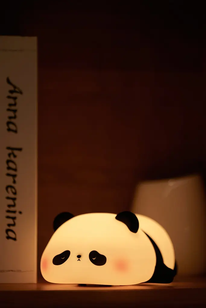 Силиконовый беспроводной ночник "Лежащая панда" - фото 3