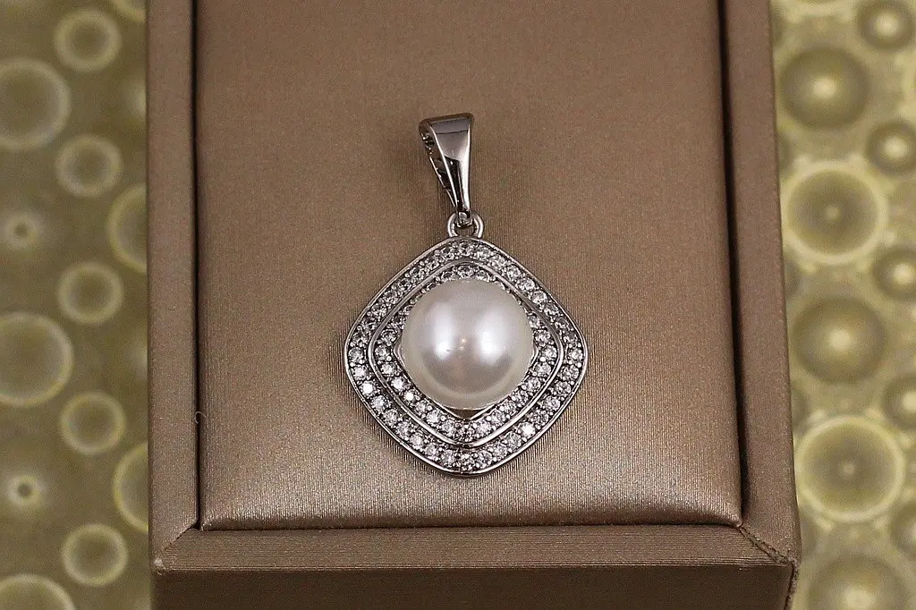 Кулон Xuping Jewelry ромб з перлиною 2,1 см сріблястий