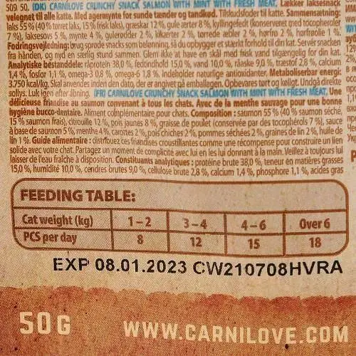 Лакомство Carnilove Cat Crunchy Snack для кошек лосось и мята 50 г - фото 4