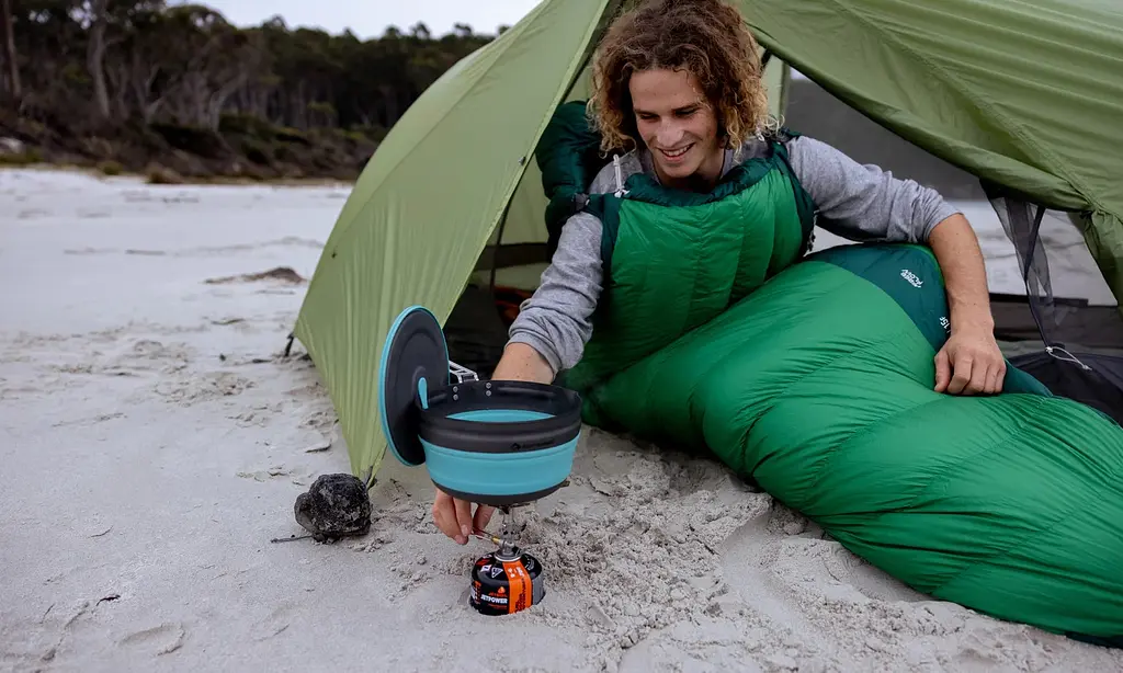 Набір посуду Sea to Summit Frontier UL Collapsible One Pot Cook Set w/ 2.2L Pot, на 2 персони (каструля+2 миски+2 чашки) Різнокольоровий - фото 4