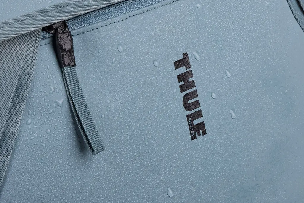 Сумка Thule Chasm Courier Inlock 22L (Mid Blue) 3205469 (TH 3205469) - фото 9