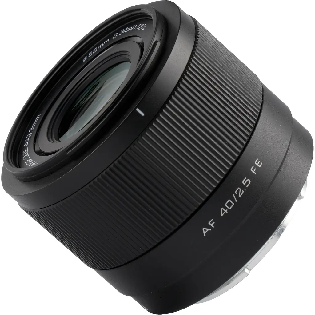 Объектив Viltrox AF 40mm f/2.5 Air Sony E Black - фото 6