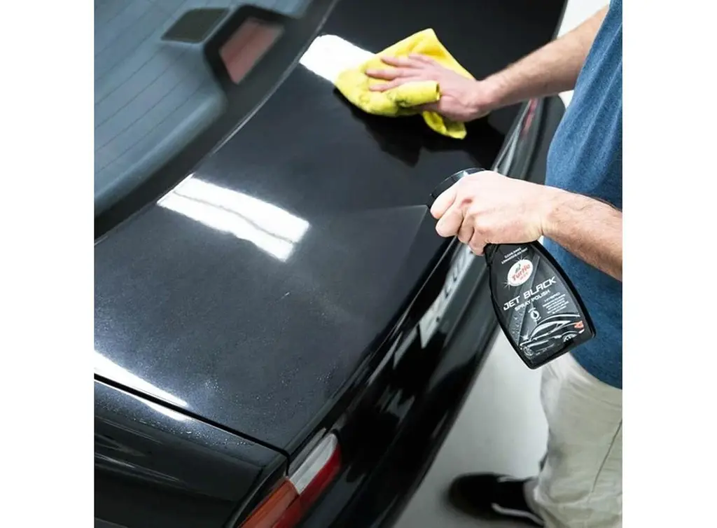 Чорний поліроль із воском Turtle Wax Jet Black Spray Pol Чорний приховує подряпини підсилює колір (53203/15182) - фото 4