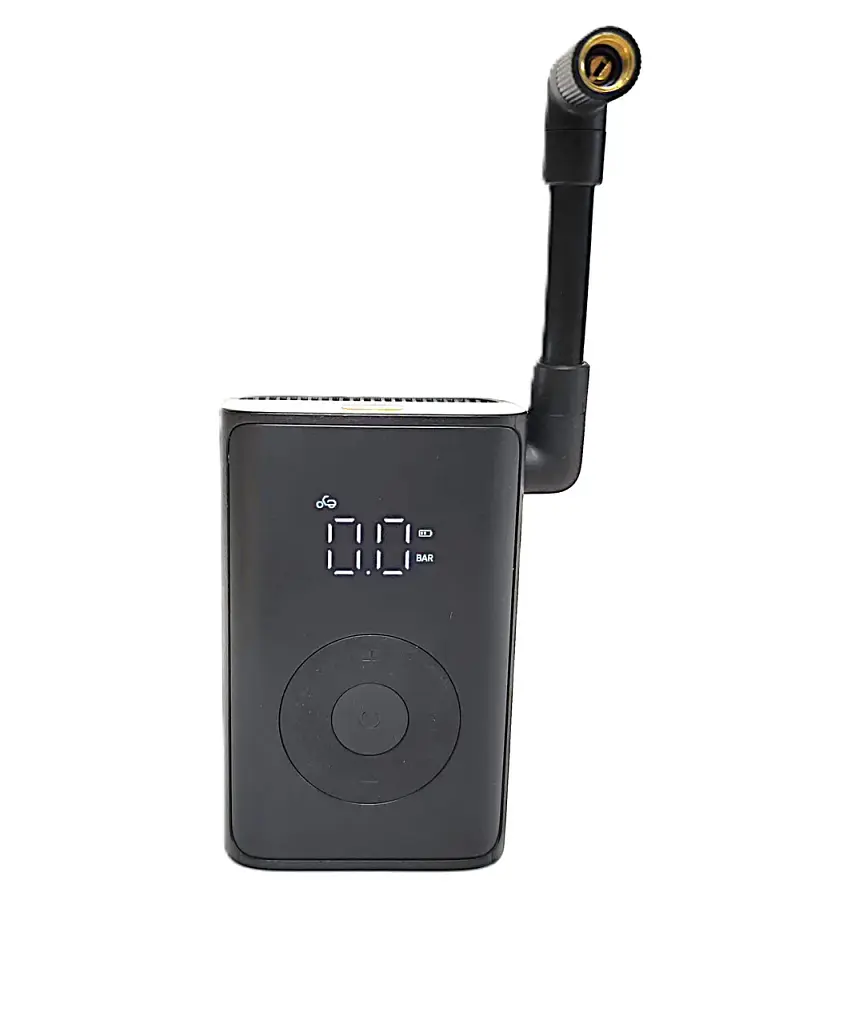 Портативный компрессор Mijia Compact Portable Electric Air Compressor MJBXCQBQW, 10.3 bar, 150 psi, 2000 mAh, LED, манометр - фото 3