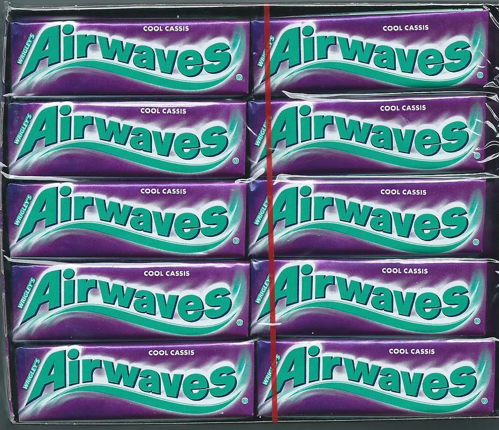 Жувальна гумка Airwaves Cool Cassis - фото 4