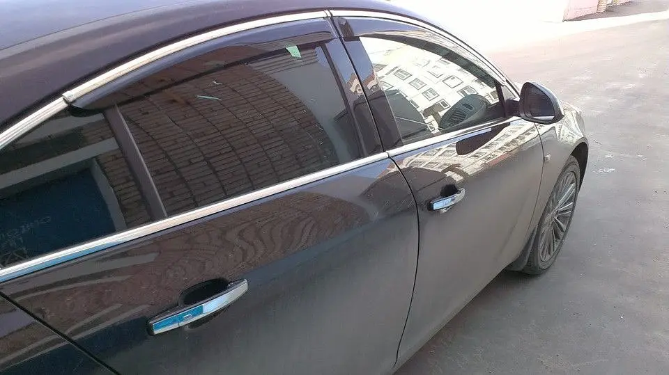 Дефлектори вікон вітровики для Opel Insignia 2009- HB З Молдингом Хром - фото 3