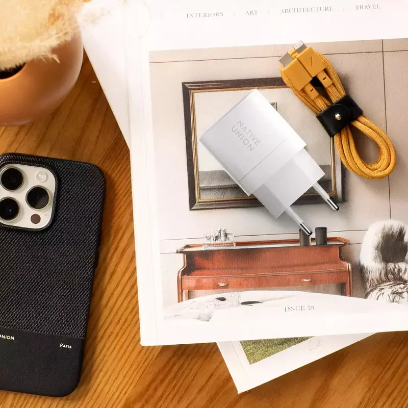 Сетевое зарядное устройство Native Union Fast GaN Charger PD 35 Вт Dual USB-C Port White (FAST-PD35-WHT-EU) - фото 3