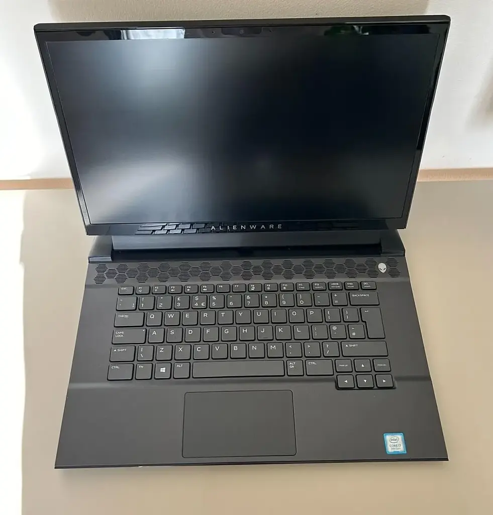 Ноутбук Dell Alienware M15 Intel Core i7 9750H,RTX 2070,DDR4 32Gb SSD m2 1000GB Refurbished - фото 4