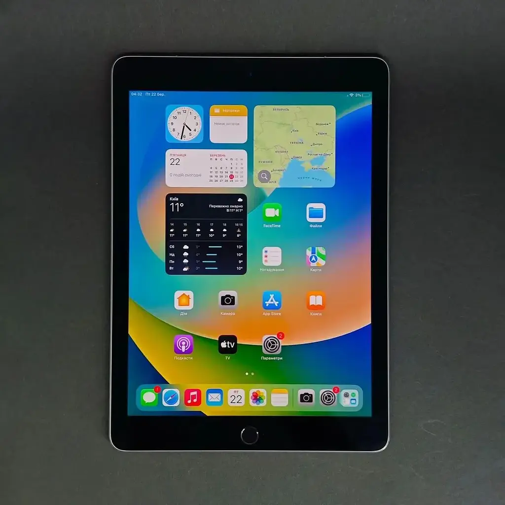 Планшет Apple A1674 iPad Pro 9.7 Wi-Fi 4G 128GB Space Grey (MLQ32FD/A) (DMPTQ2DRGXQ4) Б/У - фото 2
