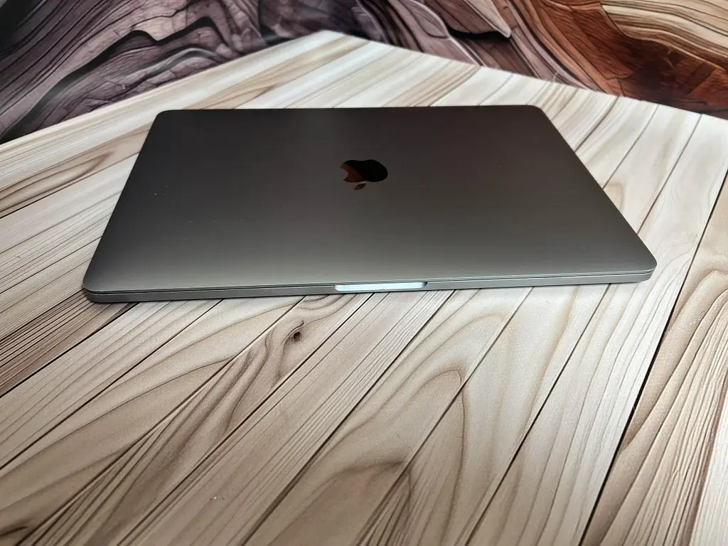 Ноутбук Apple MacBook Pro 13" 2018 A1989 i7-8559U/16/500 (C02XF1K7JHD3) Б/в - фото 7