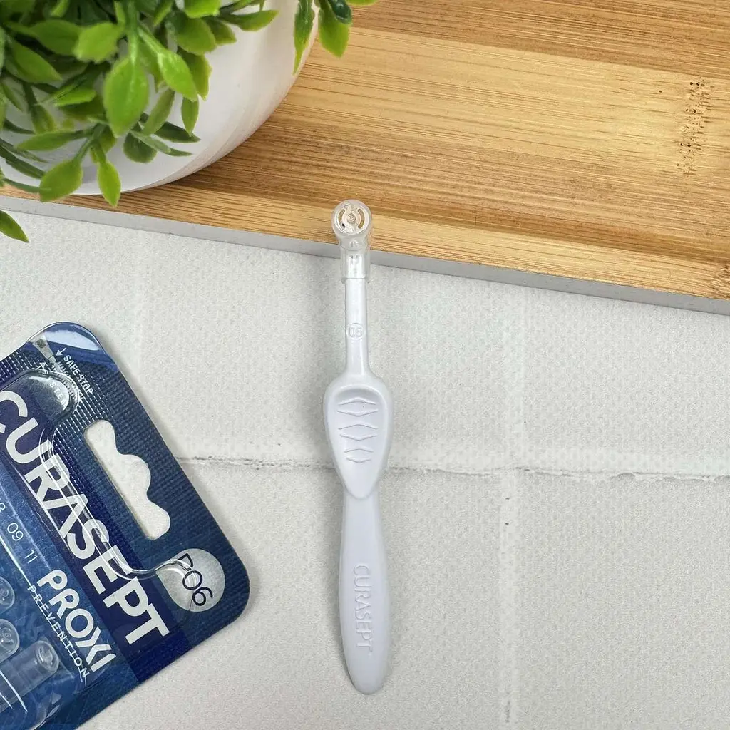 Міжзубний йоржик кутові Curasept Proxi Angle P06, ISO0 (0.6 мм, білий), 25 шт - фото 2