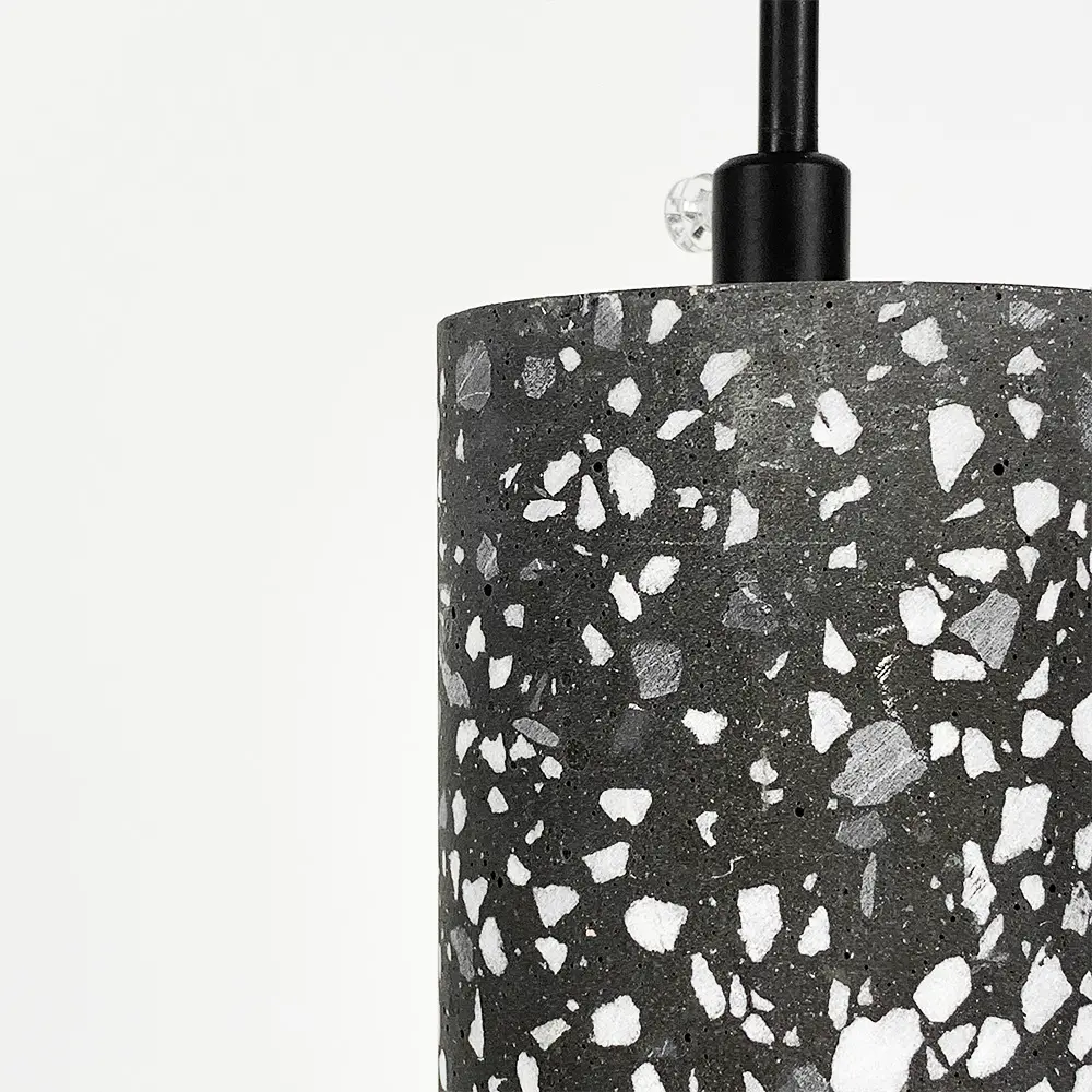 Підвіс Terrazzo Cylinder Long із сірим бетонним плафоном 30х6 см Line.F MJ 163-60*300 BK - фото 3