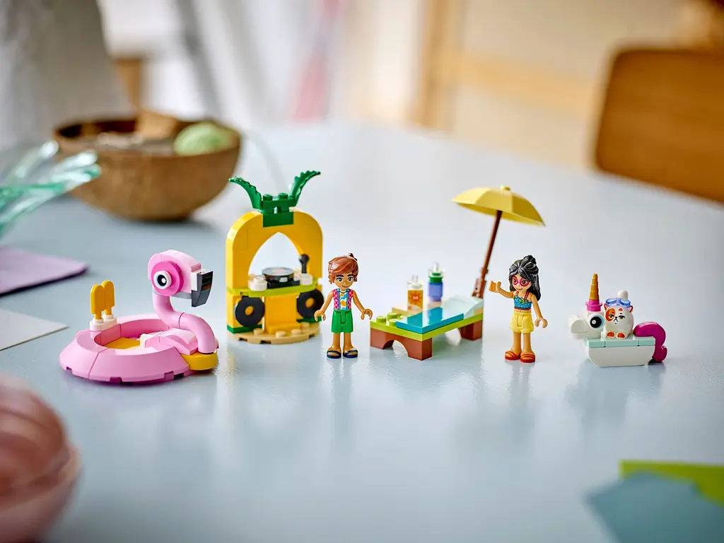 Уценка. Конструктор LEGO Friends Вечеринка единорога и фламинго у бассейна 99 деталей (42658) - фото 18