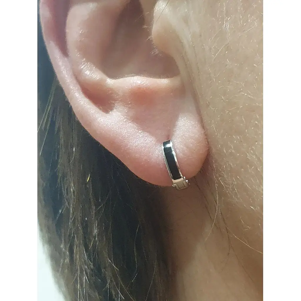 Золота моносережка Столична Ювелірна Фабрика з емаллю. 110653БЧЯ - фото 4