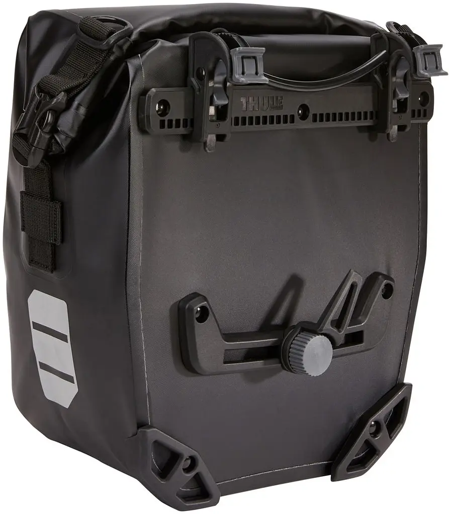 Велосипедные сумки Thule Shield Pannier 13L (2 шт.) (Black) 3205401 (TH 3205401) - фото 4