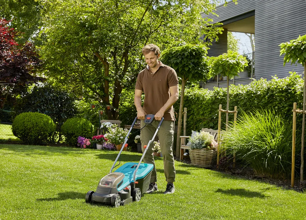 Акумуляторна газонокосарка Gardena PowerMax™ 32/36V P4A Set (14621-20) - фото 3