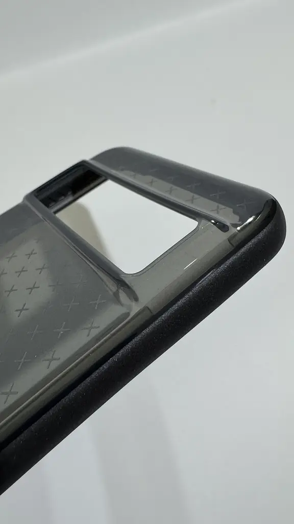 Оригінальний протиударний силіконовий чохол Tech21 Evo Check для Google Pixel 8 Pro Smokey Black - фото 3
