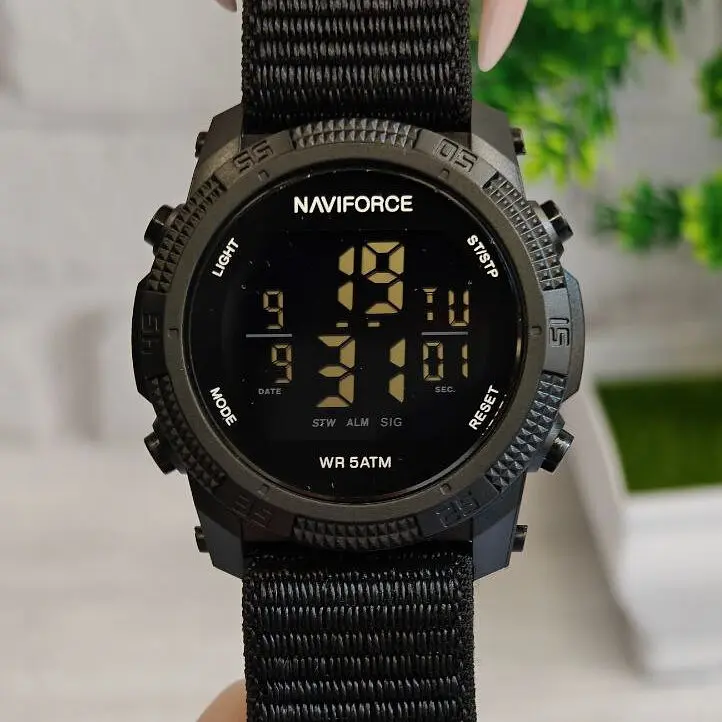 Наручний годинник чоловічий NaviForce Europe Armor Black 2 ремінці Чорний (3595) - фото 8