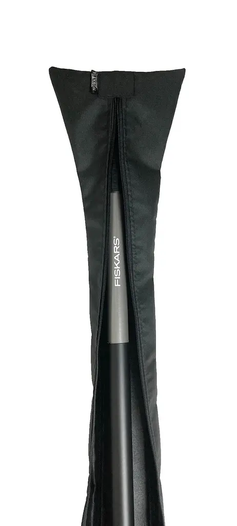 Чохол чорний на лопату Fiskars Ergonomic 131427 (1066708) - фото 3