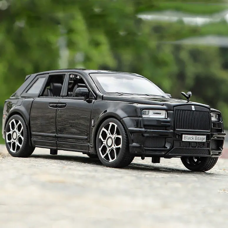 Колекційна металева модель автомобіля АвтоЕксперт Rolls-Royce Cullinan Black Badge з інерцією, світлом та звуком 1:32 - фото 6