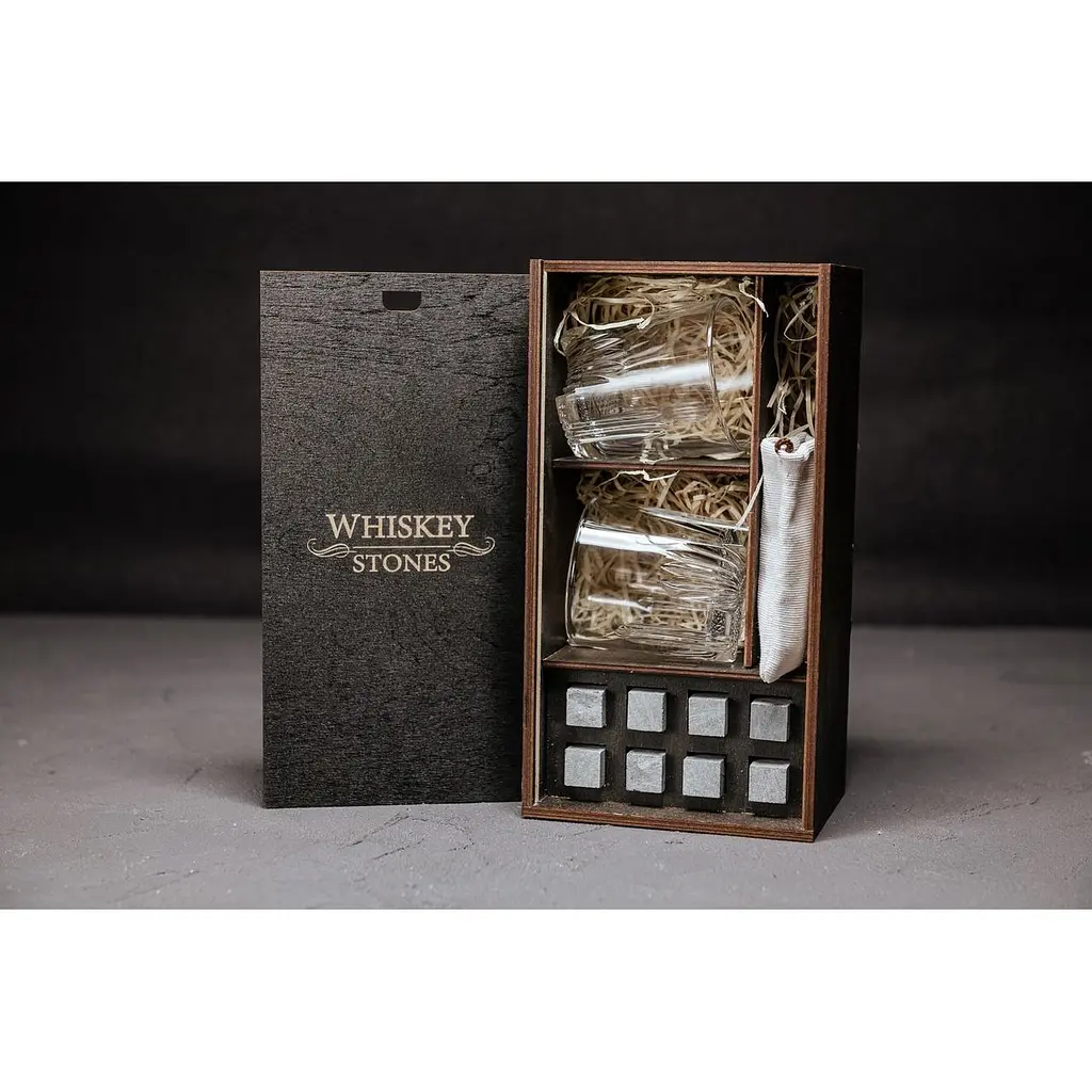 Подарунковий набір Whiskey Stones камені для віскі у дерев'яному пеналі 8 шт. + 2 склянки Bormioli Rocco Selecta + щипці + мішечок - фото 2