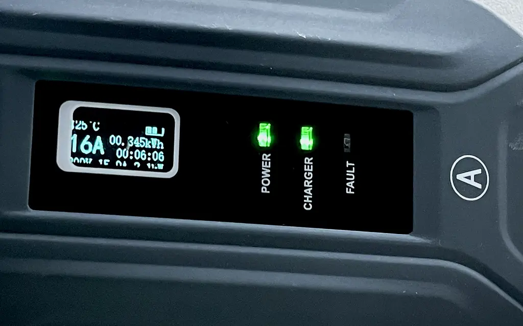 Кабель зарядный Digitus EV Single Phase, 230V, 8-16А, 5 m, Schuko to Type 2, с блоком управления и teh0018831 - фото 5