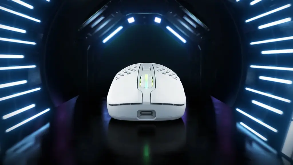 Компьютерная мышь Cherry Xtrfy M42 WL/USB-A RGB белый teh0014070 - фото 2