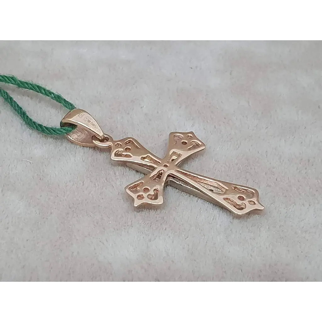 Золотий хрестик ЮЗ "Багет" з діамантами. 31004/4 - фото 3