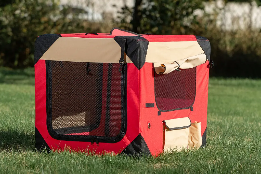 М'яка клітка для собак SenFul Pet Soft Crate з флісовим килимком та чохлом, червоно-бежева - фото 5