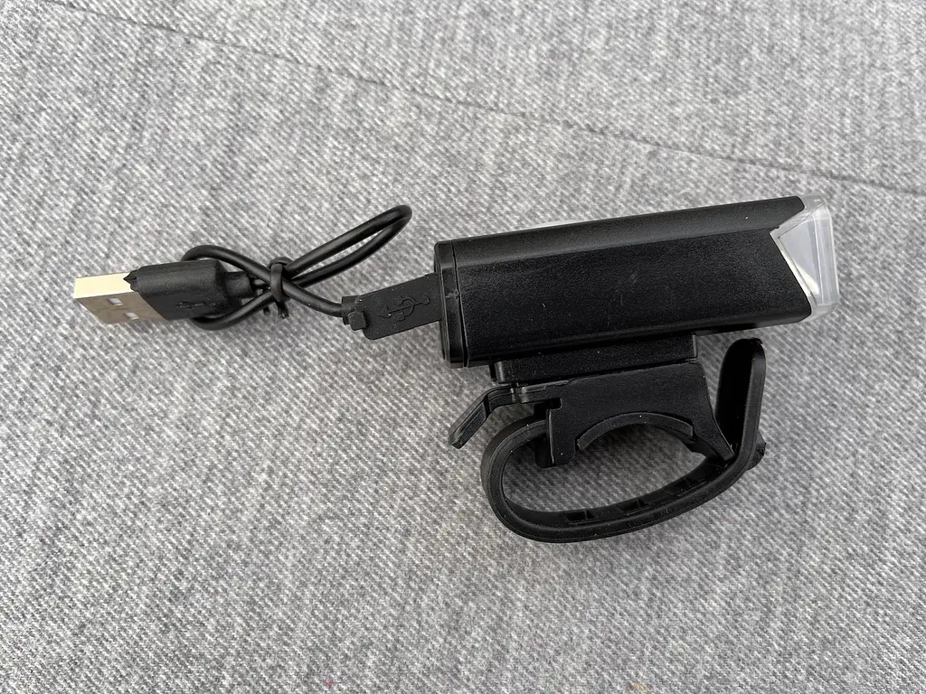 Вело фара передня та задня Bike Light 025 велосипедний акумуляторний ліхтар на велосипед з кріпленням - фото 7