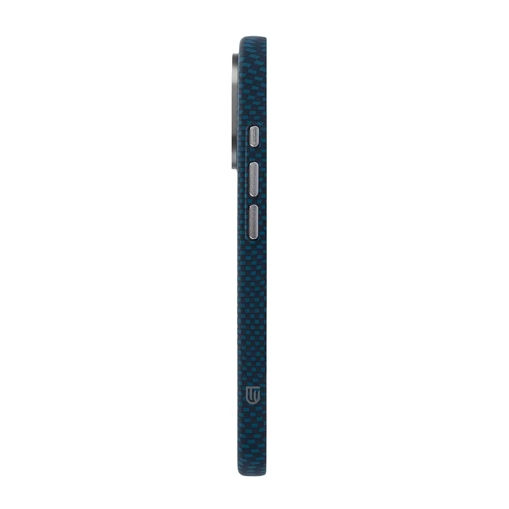 Карбоновый чехол для Apple iPhone 16 Pro Max, LikeCarbon2 MagCase, синий, тонкий защитный чехол-панель из поликарбоната с магнитами N52, MagSafe, противоударный, совместим с беспроводной зарядкой, приподнятые края для защиты камеры, ArmorStandart (ARM88593) - фото 6