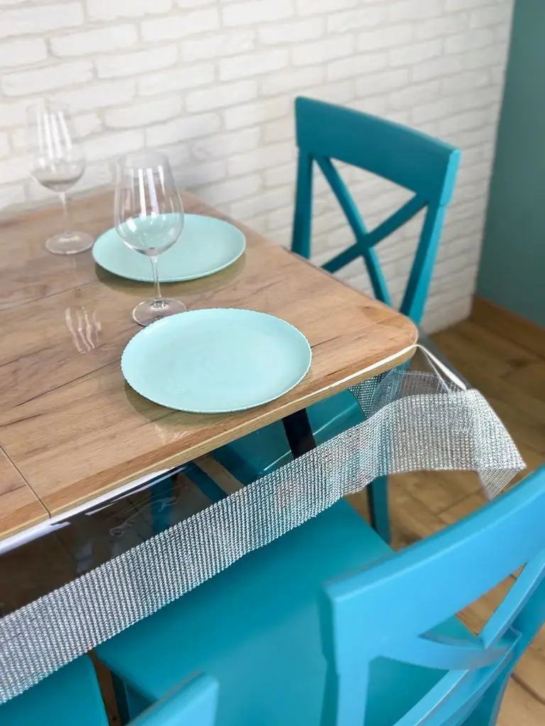 Скатерть силиконовая с серебряной стразовой лентой 280х200 см - фото 3