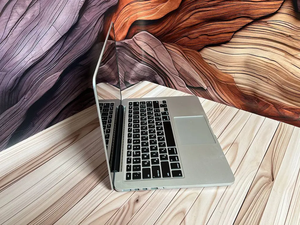Б/в Ноутбук Apple MacBook Pro 13" 2014 A1502 i7-4558U/16/256 (C02N10PEFH04) - фото 4