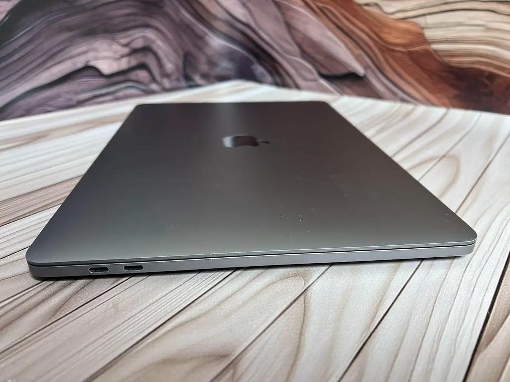 Ноутбук Apple MacBook Pro 13" 2018 A1989 i7-8559U/16/500 (C02XF1K7JHD3) Б/в - фото 5