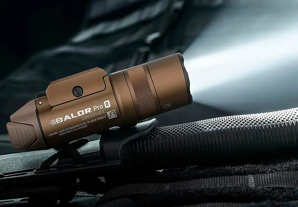 Фонарь с ЛЦВ Olight Baldr Pro R Green Laser Desert Tan - фото 14