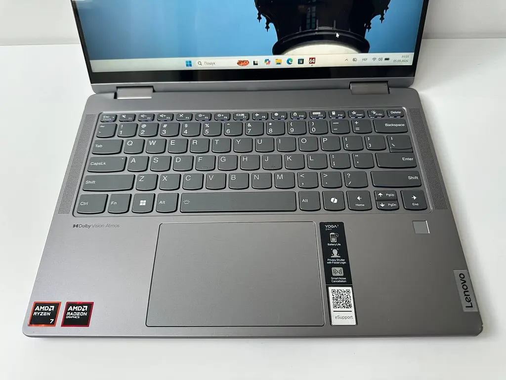 Ноутбук - трансформер Lenovo Yoga 7 2-in-1 14AHP9 14" (Ryzen 7 8840HS / 16GB DDR5 / SSD 256GB / Radeon 780M) б/в - фото 4