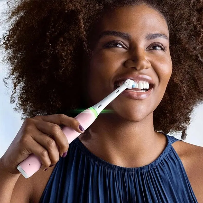 Зубна електрощітка Braun Oral-B iO Series 3 iOG3.1A6.0 Blush Pink - фото 6