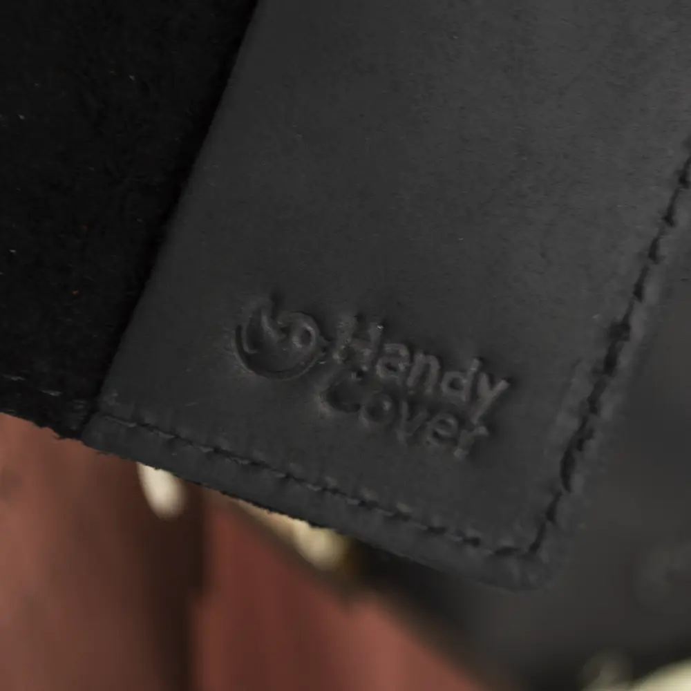 Подарочный набор мужской в коробке Handycover №46 (черный) ключница, обложка на документы и паспорт - фото 8
