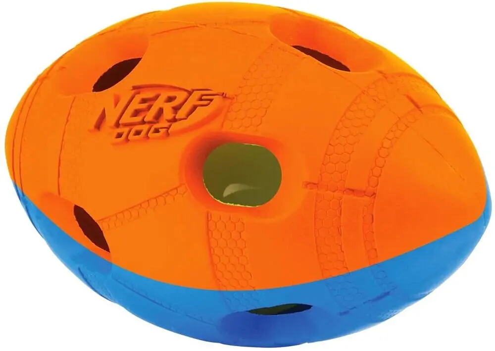 Футбольний м'яч для собак Nerf Dog Rubber Bash з інтерактивним світлодіодом - фото 4