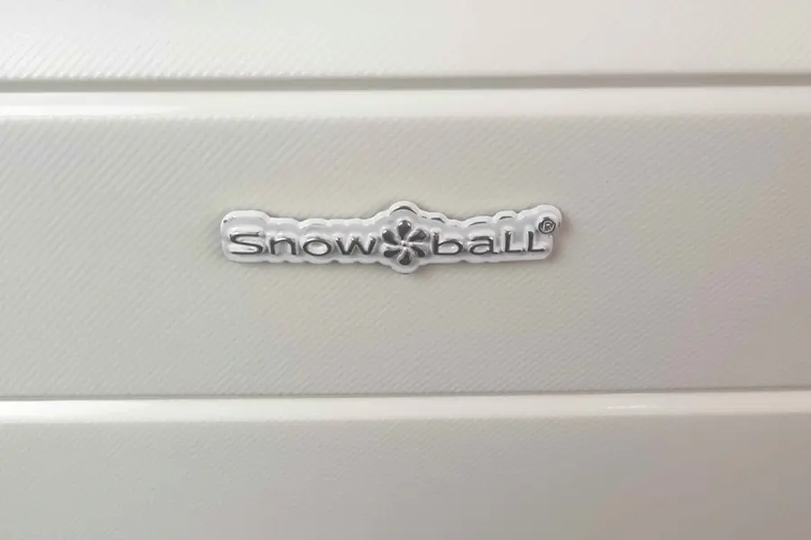Валіза для ручної поклажі Snowball 33703 мала 36л біла (33703-S-White) - фото 4