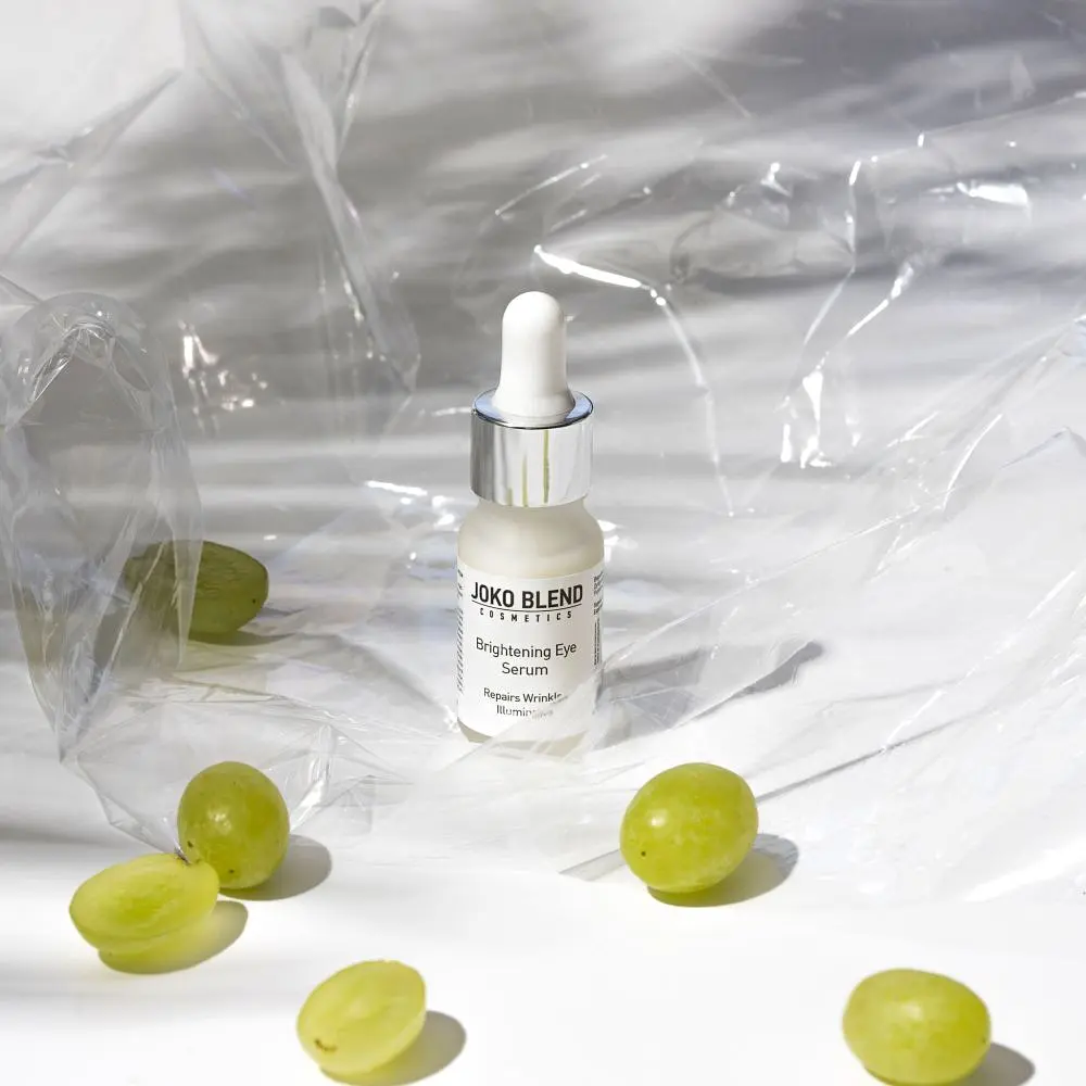 Сироватка Joko Blend Brightening Eye Serum пептидна для шкіри навколо очей 10 мл - фото 4