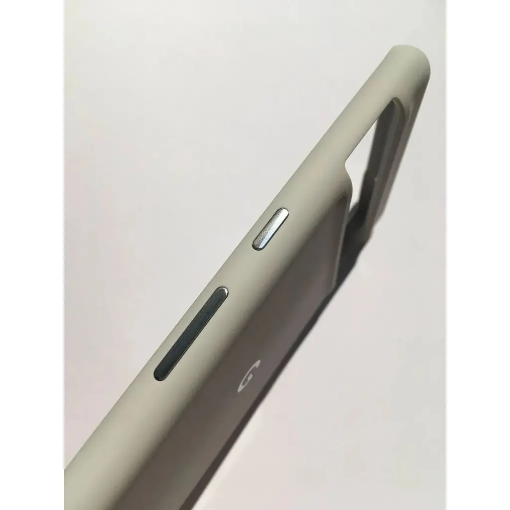 Противоударный оригинальный чехол Google Official Soft Shell Case для Pixel 7 Pro (6.7") Chalk (GA04451) - фото 6