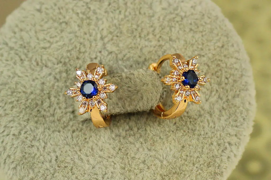Сережки дитячі Xuping Jewelry сніжинка із синім каменем 1,2 см золотисті - фото 2