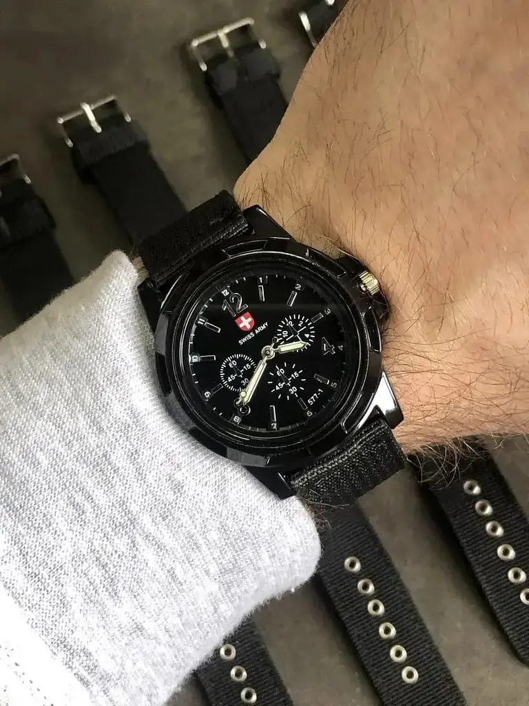 Годинник для чоловіків Swiss Army Watch Black (2104618398) - фото 3
