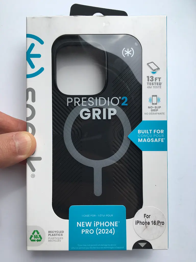 Оригінальний протиударний чохол Speck Presidio2 Grip MagSafe для iPhone 16 Pro (6.3") Black 150761-3205 - фото 2